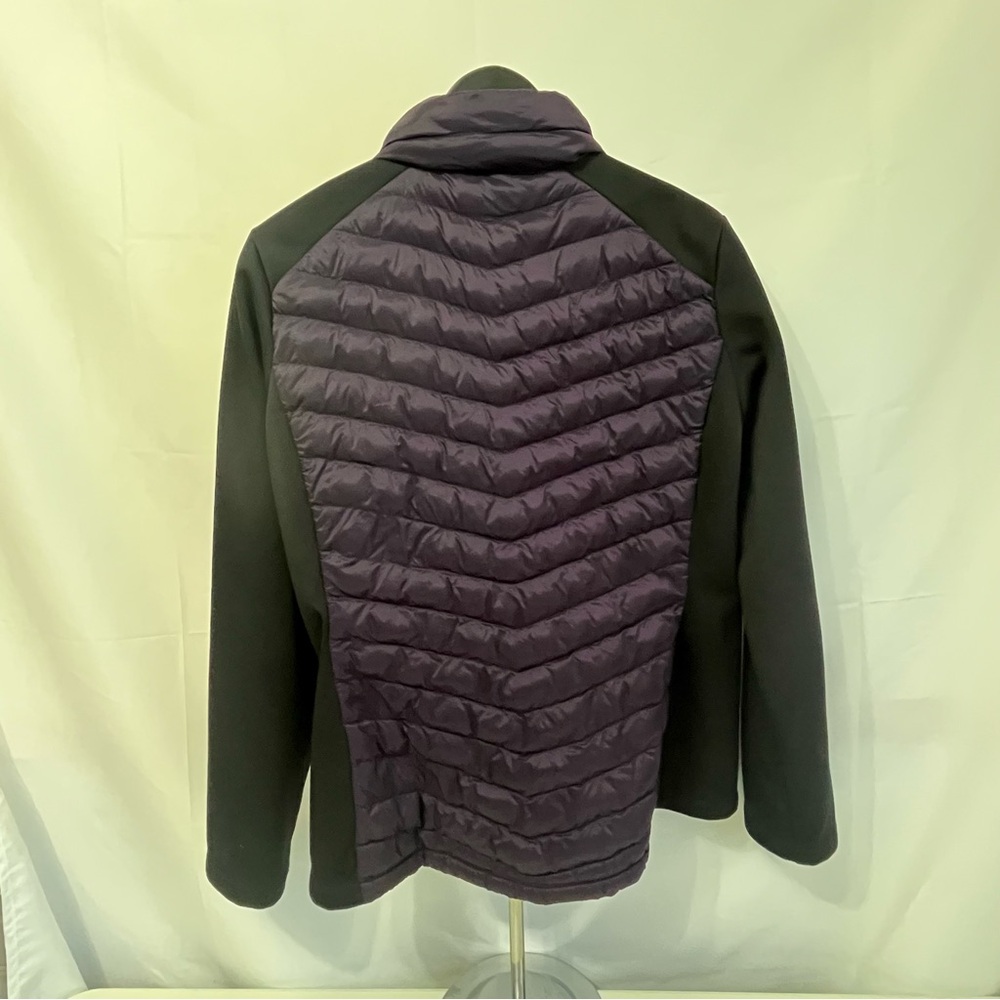 32 Degrees Women's Large Puffer Jacket in Purple and Black - Picture 2 of 9